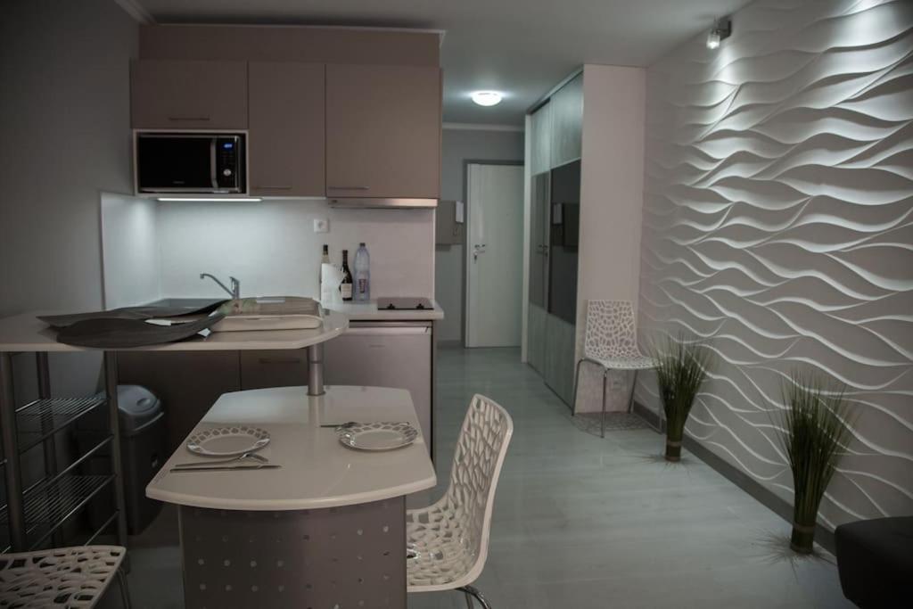 Stylish Studio In Only 50 Meters From Beach ! Nice Eksteriør bilde